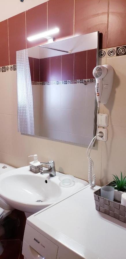 Michalis, 2-Bedroom Apartment In Saranda Bagian luar foto